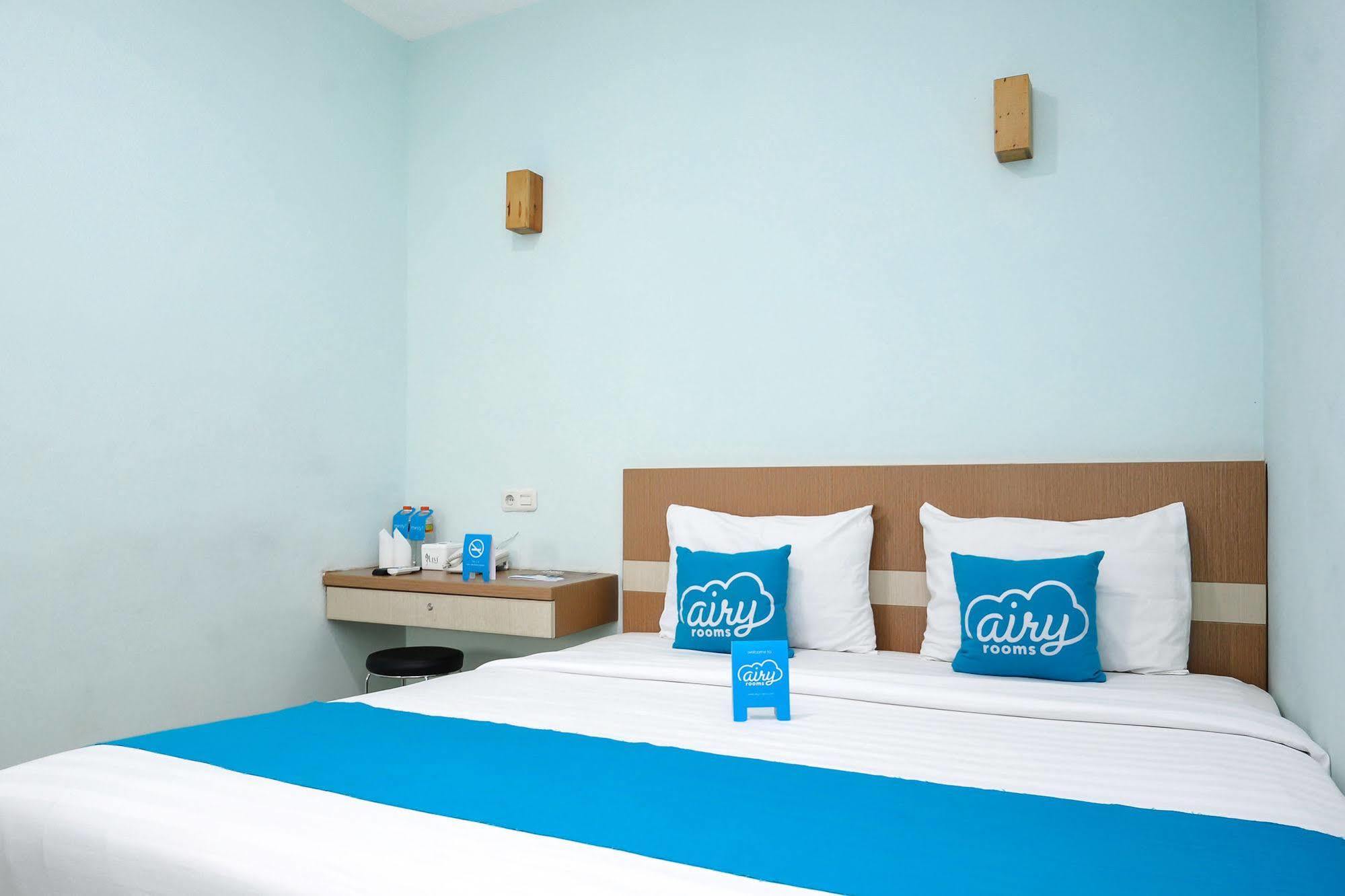 Amaliun Hotel Medan Exterior photo