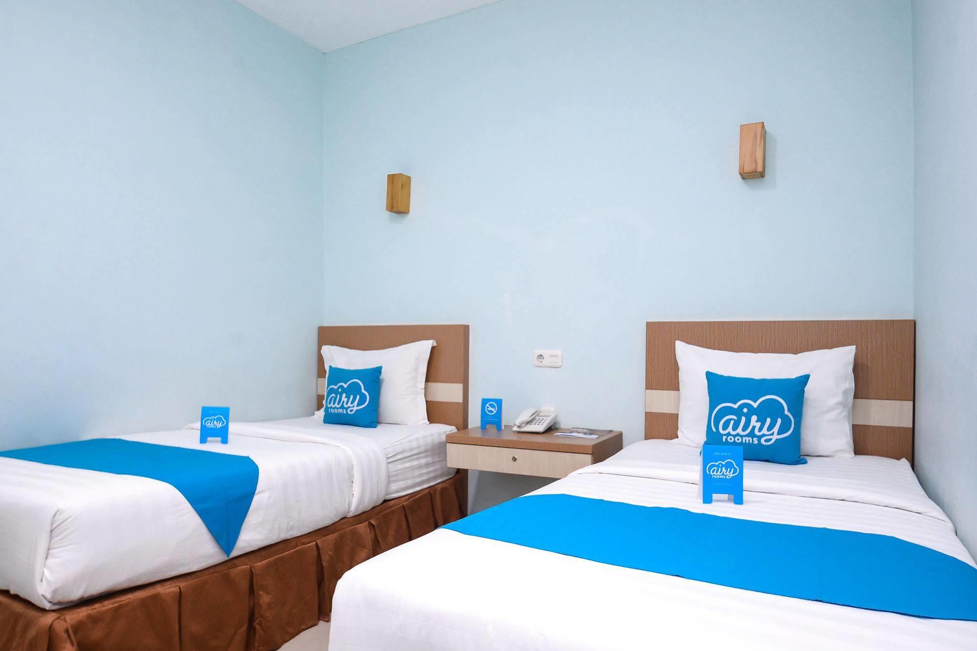 Amaliun Hotel Medan Exterior photo