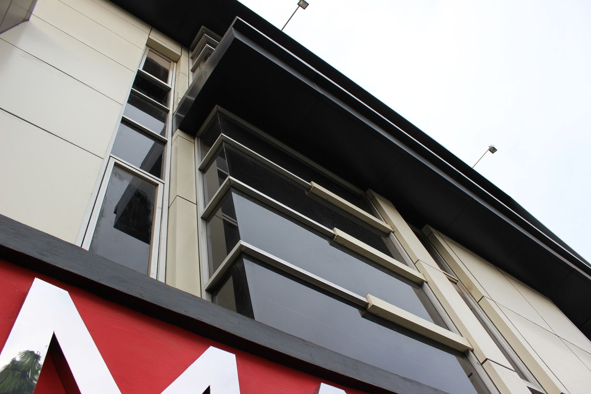 Amaliun Hotel Medan Exterior photo